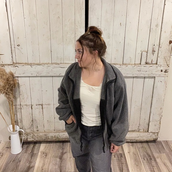 Eddie Bauer fuzzy zip up - Picture 4 of 5